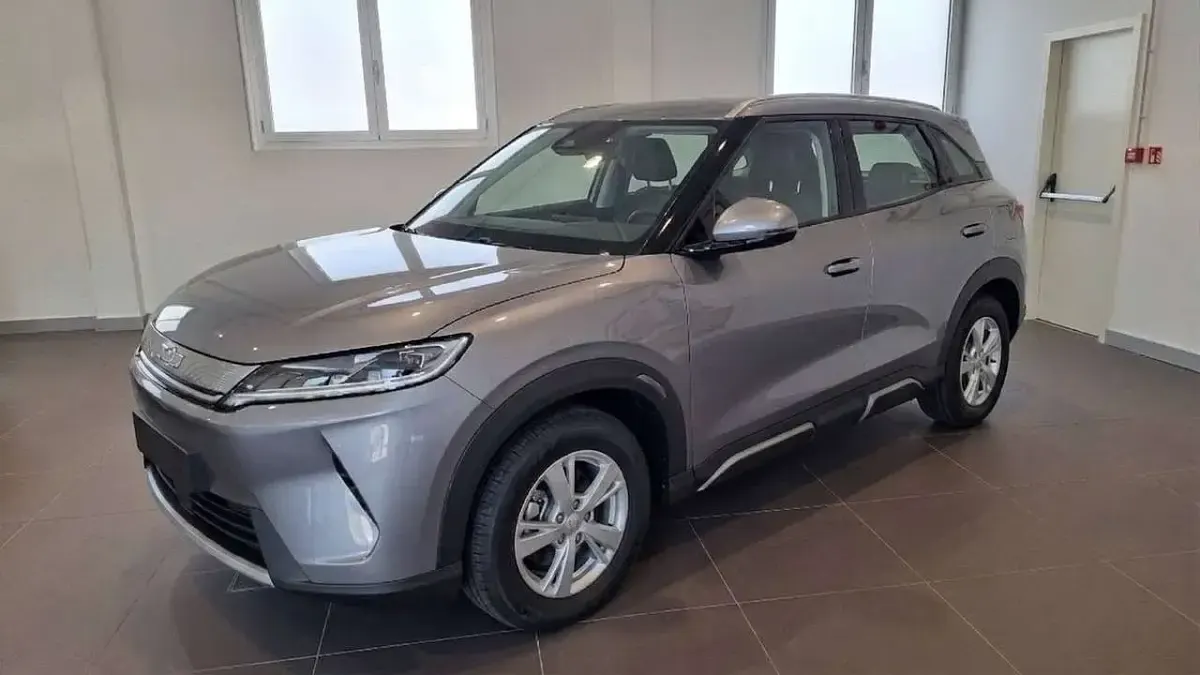 Nuova BYD Atto 2 Active 98 CV (72 kW) 2026 Obsidian black SUV