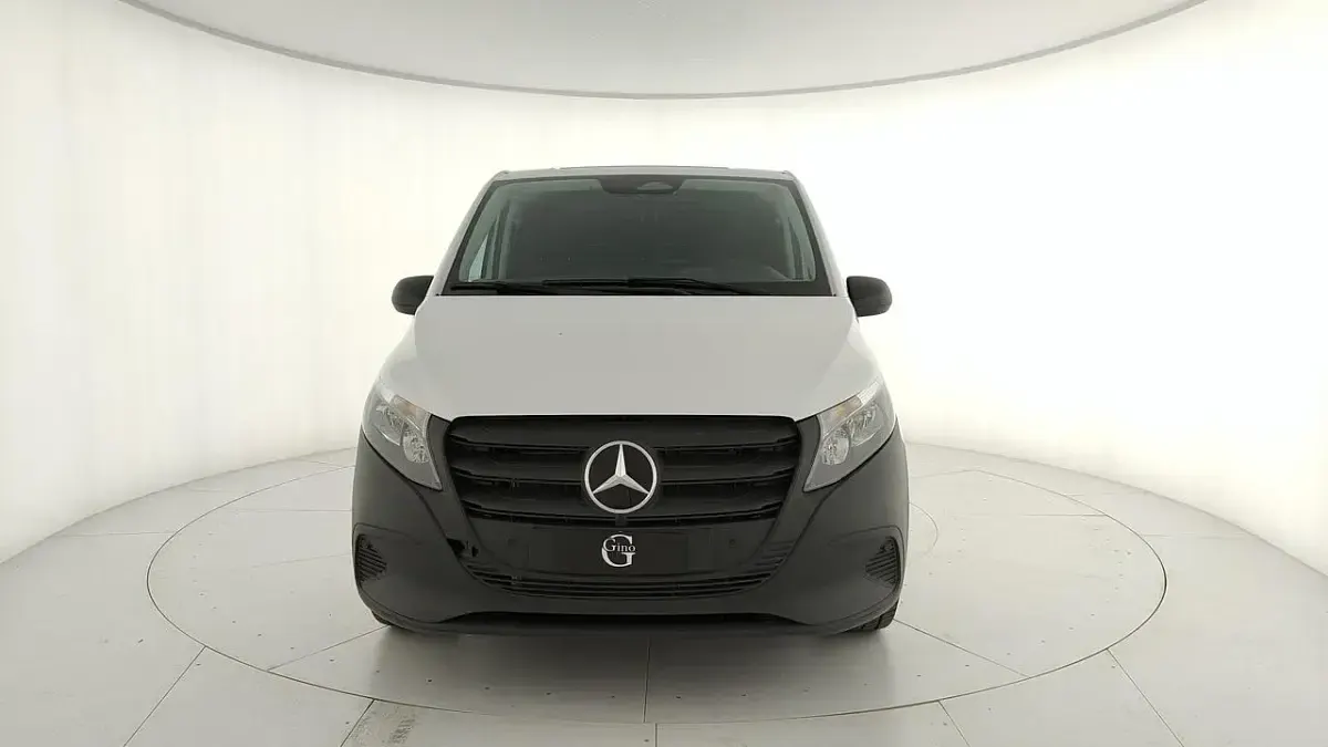 Nuova Mercedes Vito 2026 Bianco Furgone