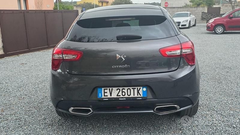 Usata Citroën DS5 180 CV (132 kW) 2015 Grigio Utilitaria