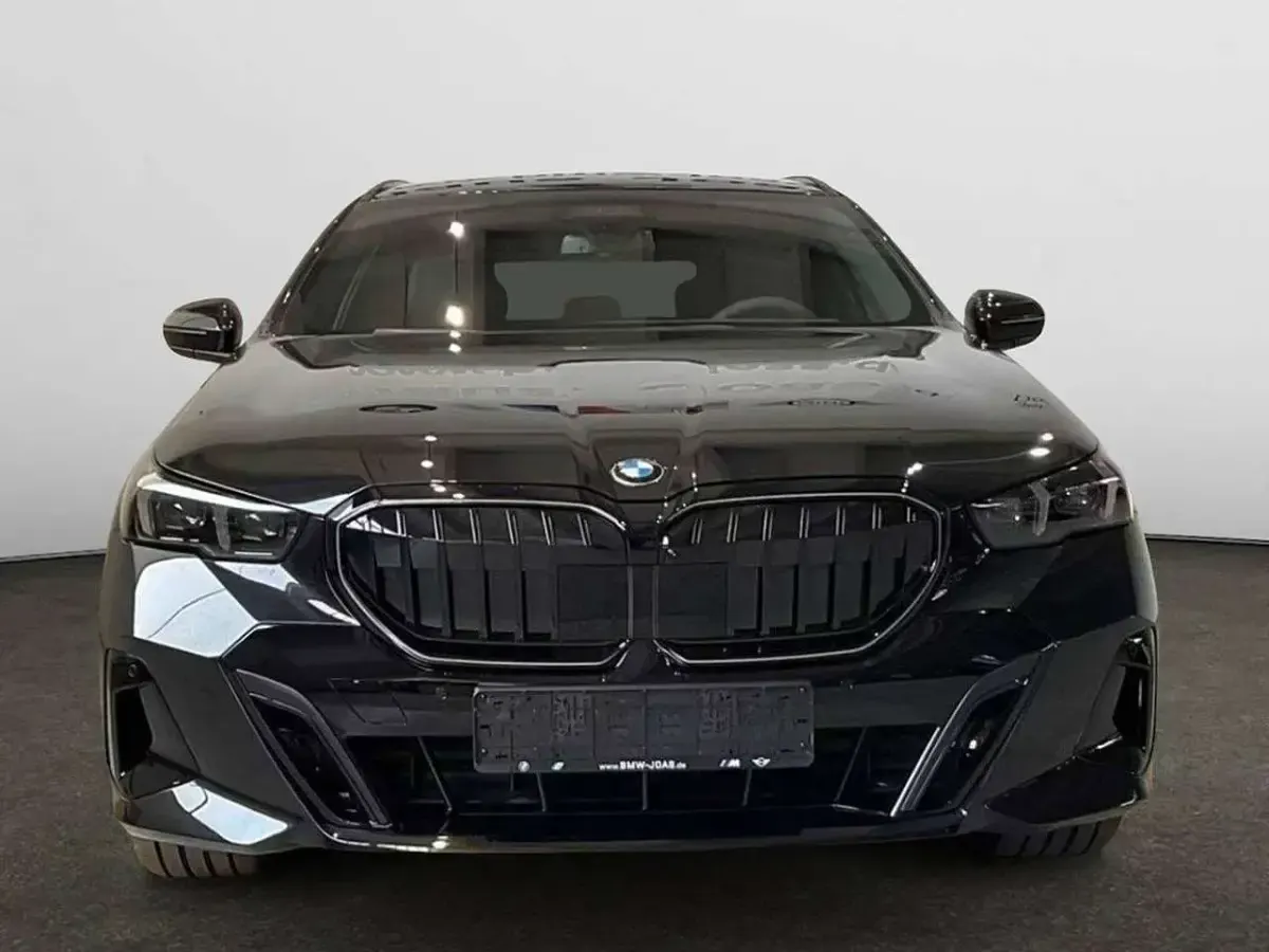 Usata BMW 540 M Sport 286 CV (210 kW) 2025 Nero Station wagon