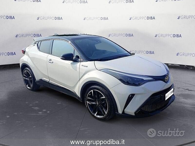 Usata Toyota C-HR Sport 122 CV (89 kW) 2021 Bianco SUV