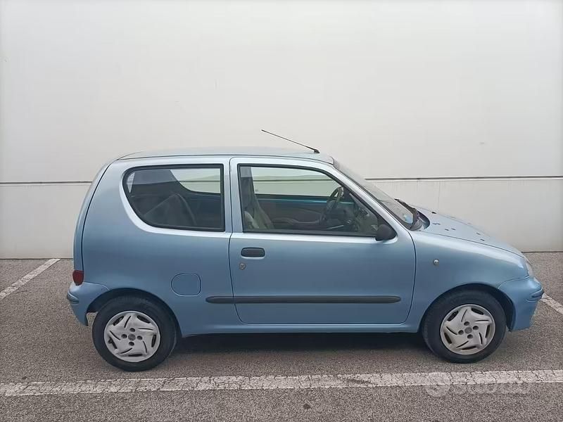 Usata Fiat Seicento 54 CV (39 kW) 2005 Blu Utilitaria