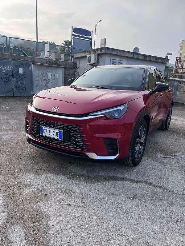 Usata 2025 Lexus LBX SUV | 33.900 € - Immagine 1/4