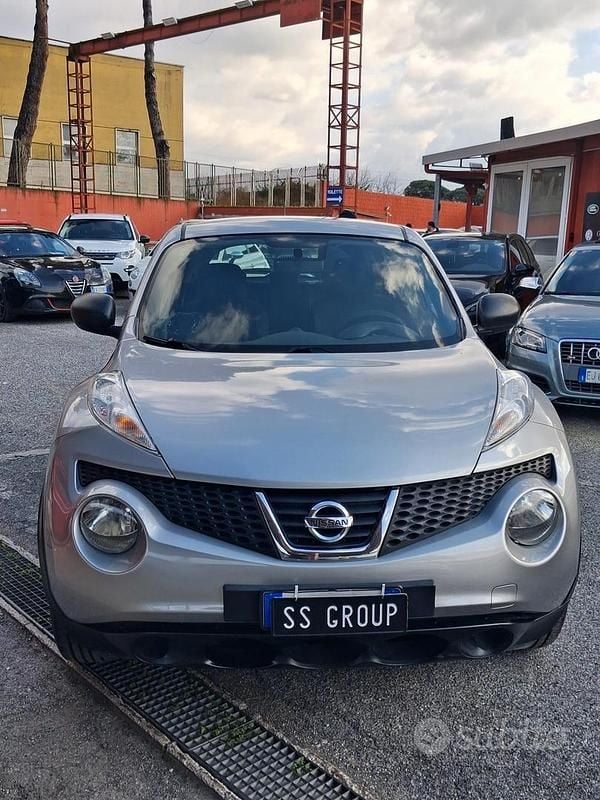 Usata Nissan Juke 117 CV (86 kW) 2013 Grigio SUV