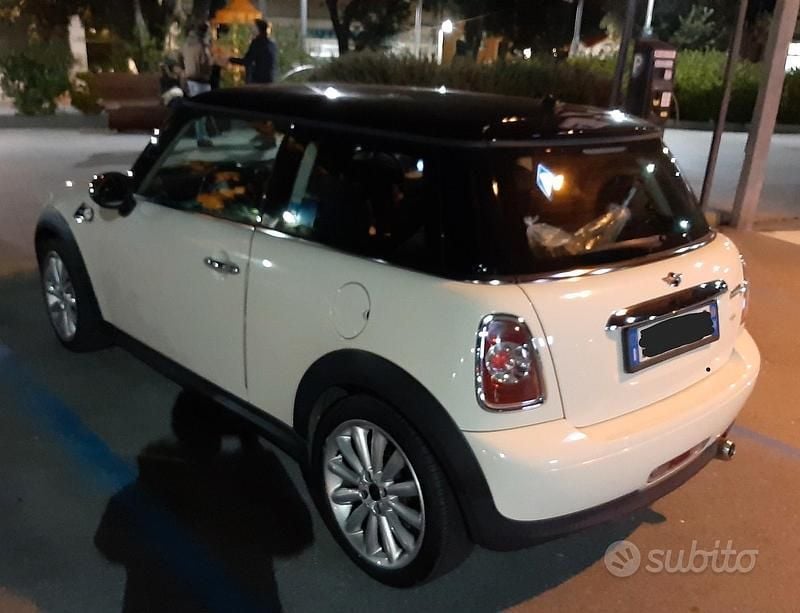 Usata Mini Cooper 112 CV (82 kW) 2013 Bianco Utilitaria