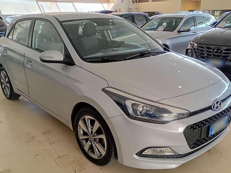 Usata Hyundai i20 84 CV (61 kW) 2018 Argento Utilitaria