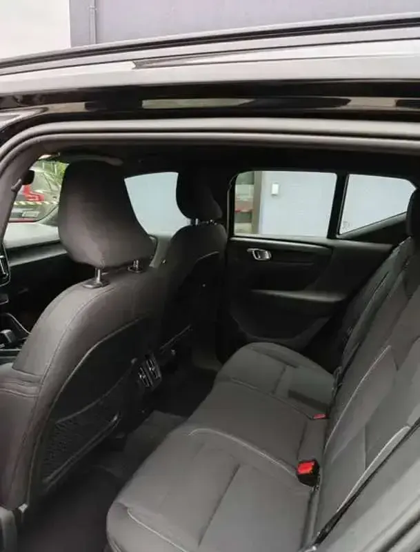 Usata Volvo XC40 Core 80 kW (109 CV) 2022 SUV