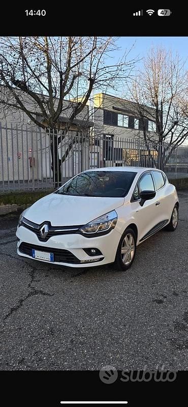 Bianco Usata 2018 Renault Clio IV Due volumi | 10.100 € (Buon prezzo) - Immagine 1/4