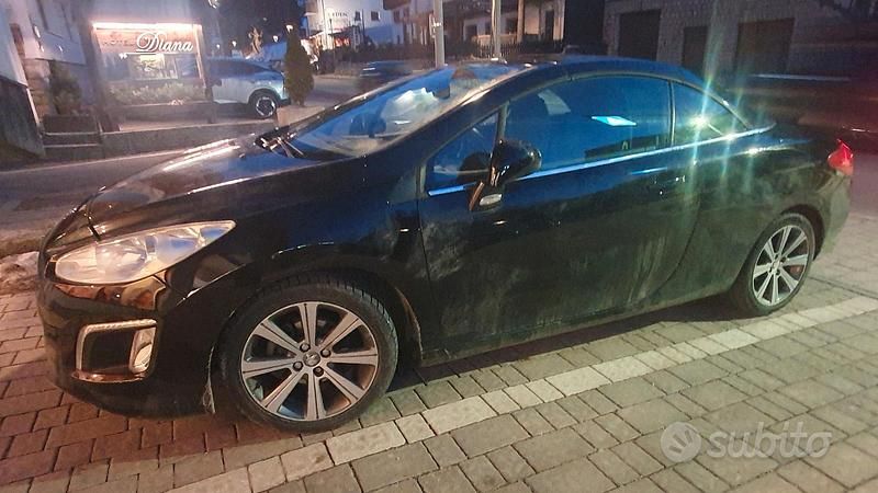 Usata Peugeot 308 CC Allure 112 CV (82 kW) 2013 Nero Cabrio