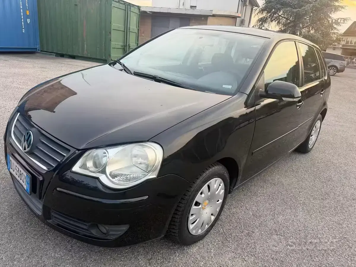 Usata VW Polo Sportline 69 CV (50 kW) 2007 Nero Utilitaria