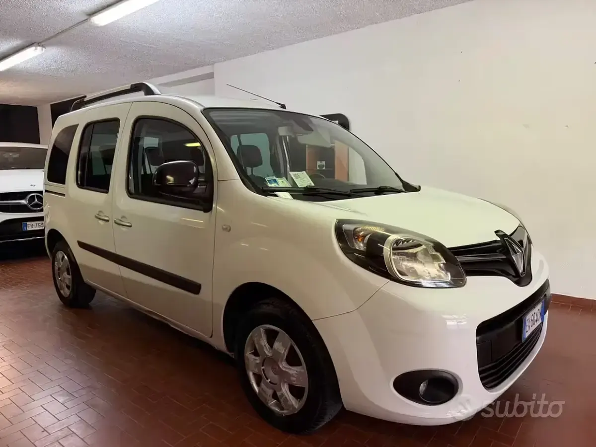 Usata Renault Kangoo 90 CV (66 kW) 2014 Bianco Monovolume
