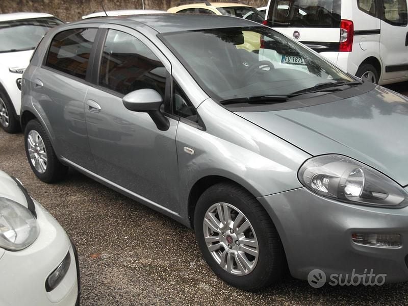 Usata Fiat Punto Evo Dynamic 77 CV (56 kW) 2012 Grigio Utilitaria