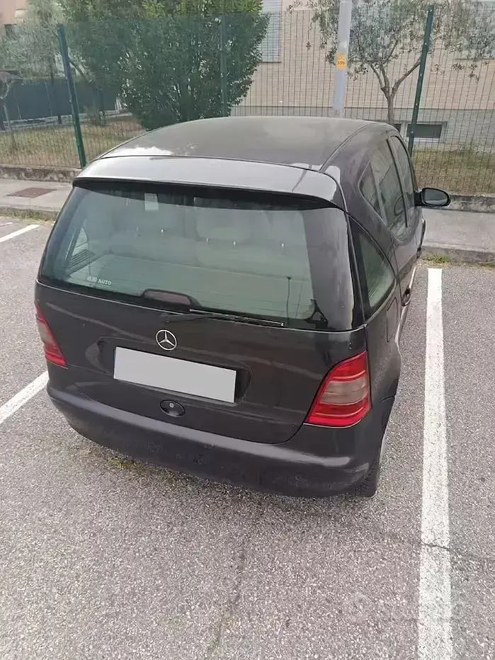 Usata Mercedes A170 95 CV (69 kW) 2001 Grigio Utilitaria