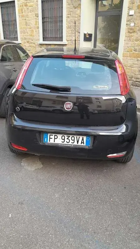 Usata Fiat Punto Street 76 CV (55 kW) 2018 Nero Utilitaria