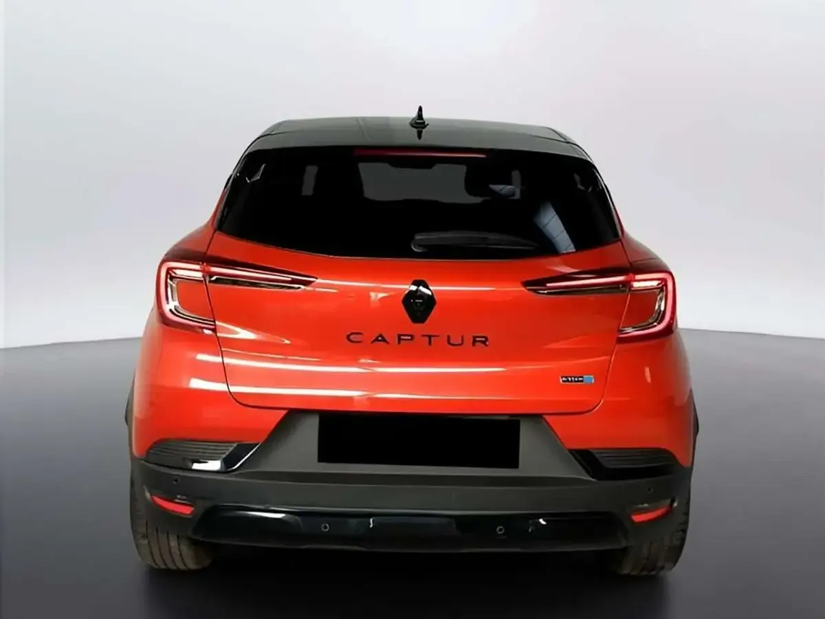 Usata Renault Captur Rive Gauche 143 CV (105 kW) 2022 Nero SUV