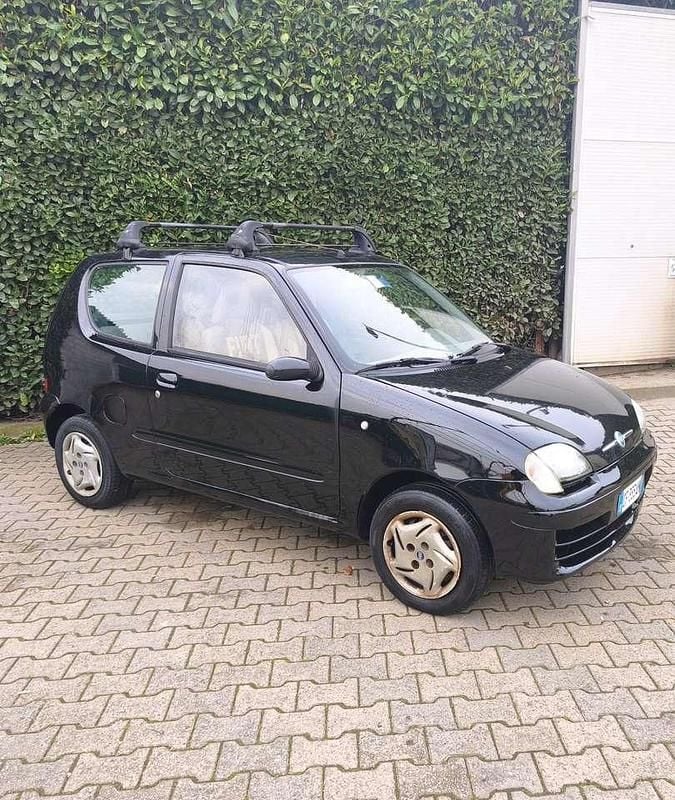 Usata Fiat 600 Anniversary 54 CV (39 kW) 2007 Nero Utilitaria