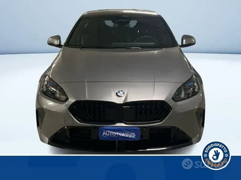 Usata BMW 118 M Sport 150 CV (110 kW) 2025 Grigio scuro metallizzato Utilitaria