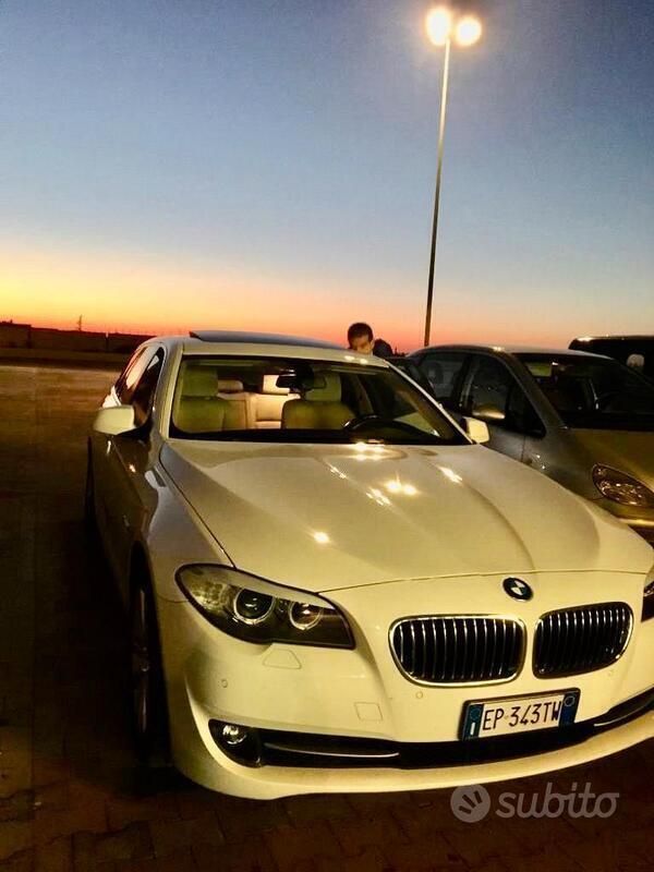 Bianco Usata 2013 BMW 520 Station wagon | 12.000 € (Molto cara) - Immagine 1/4