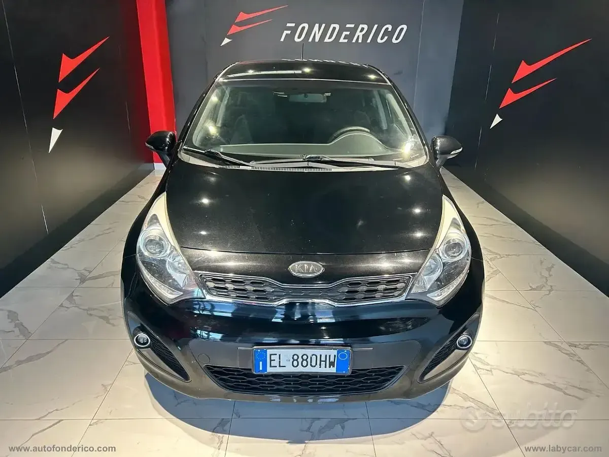 Usata Kia Rio EX 85 CV (62 kW) 2012 Berlina