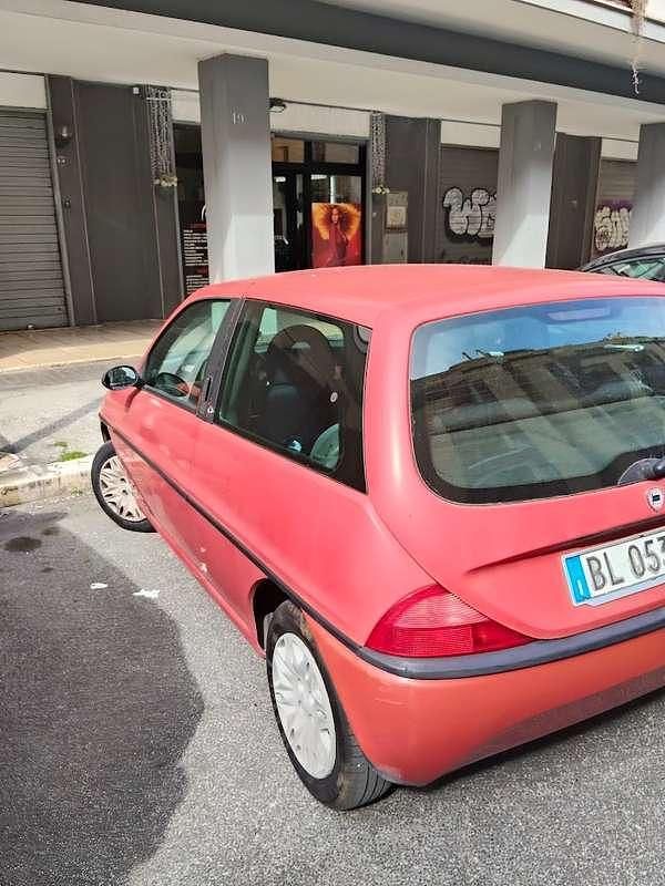 Usata Lancia Ypsilon 54 CV (39 kW) 2000 Rosso Utilitaria