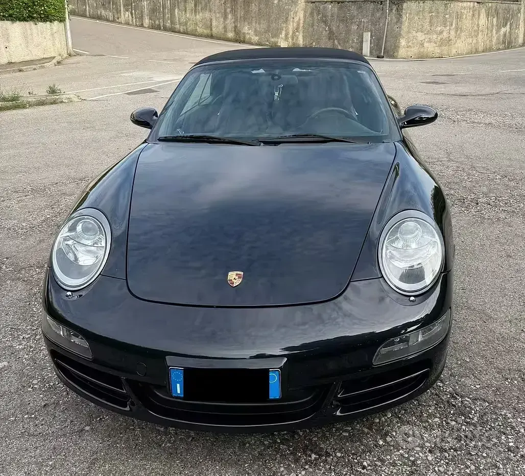 Usata Porsche 911 Carrera 4 Cabriolet 325 CV (239 kW) 2007 Nero Cabrio