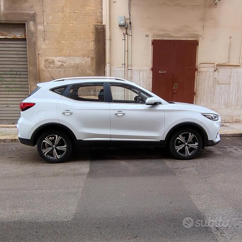 Usata MG ZS Comfort 106 CV (77 kW) 2023 Bianco SUV