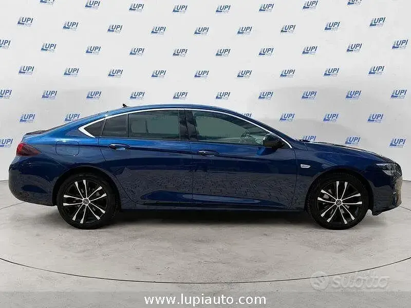 Usata Opel Insignia Sport 122 CV (89 kW) 2020 Bluazzurro Berlina
