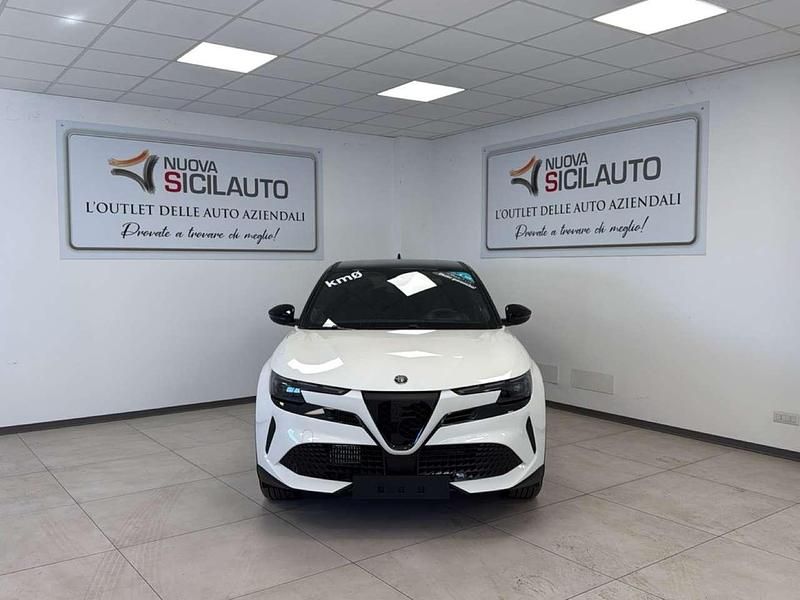 Nuova Alfa Romeo Junior Edizione Speciale 145 CV (106 kW) 2026 Bianco SUV