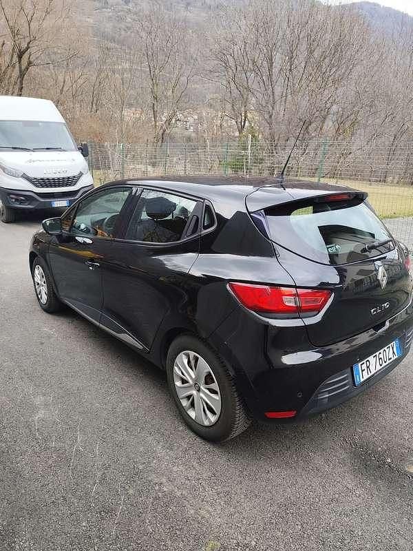 Usata Renault Clio IV Life 75 CV (55 kW) 2018 Berlina