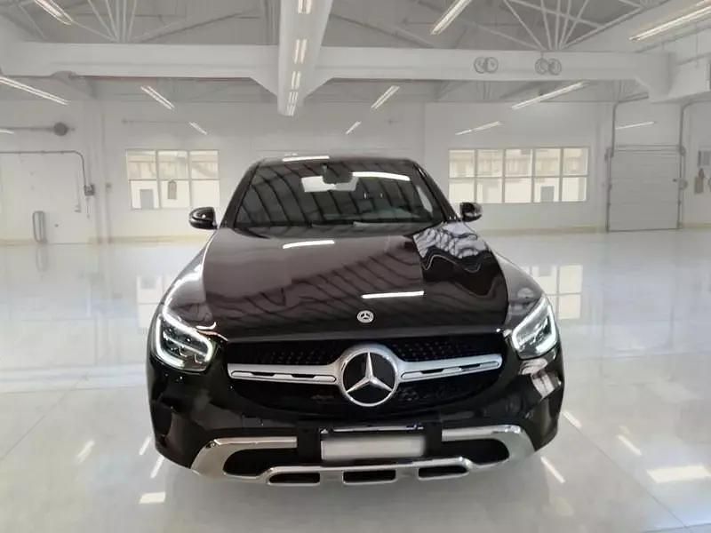 Usata Mercedes GLC300e Business 194 CV (142 kW) 2022 SUV
