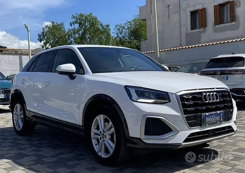 Usata Audi Q2 Admired 116 CV (85 kW) 2022 Bianco SUV