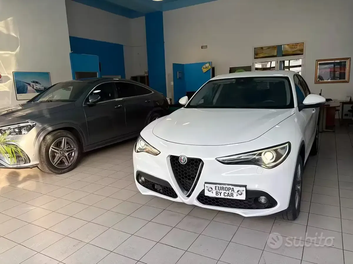 Usata Alfa Romeo Stelvio Executive 179 CV (131 kW) 2018 Bianco SUV