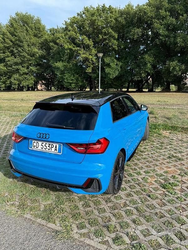 Usata Audi A1 Sportback Ambiente 150 CV (110 kW) 2021 Blu Utilitaria