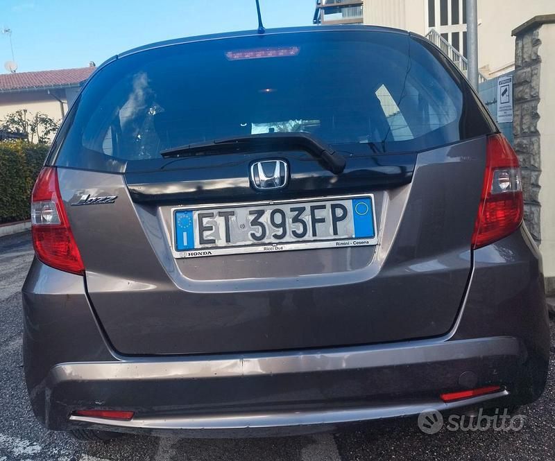 Usata Honda Jazz S 90 CV (66 kW) 2014 Marrone Utilitaria