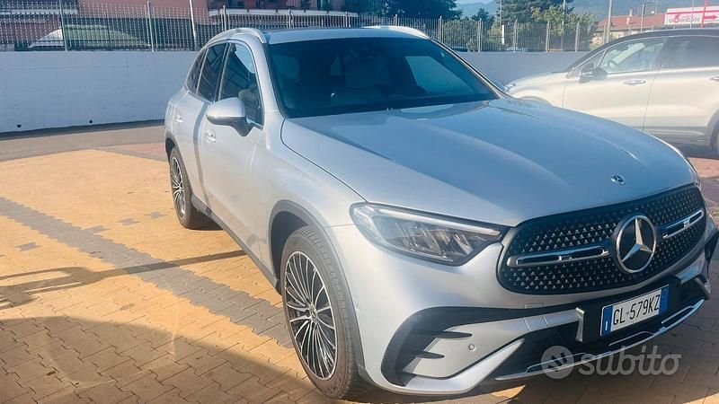 Grigio Usata 2022 Mercedes GLC220 AMG SUV | 40.000 € (Ottimo prezzo) - Immagine 1/4