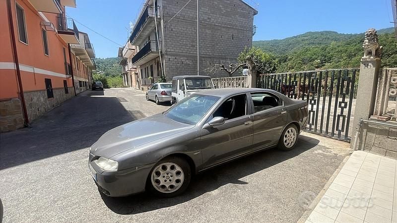 Usata Alfa Romeo 166 175 CV (128 kW) 2004 Berlina