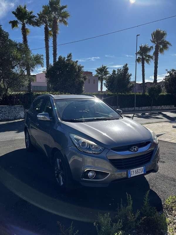 Usata Hyundai ix35 Xpossible 116 CV (85 kW) 2015 Grigio SUV