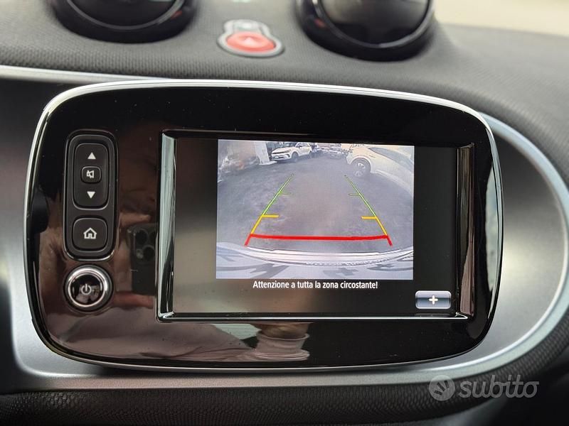 Usata Smart ForTwo Coupé Superpassion 71 CV (52 kW) 2019 Bianco Coupé