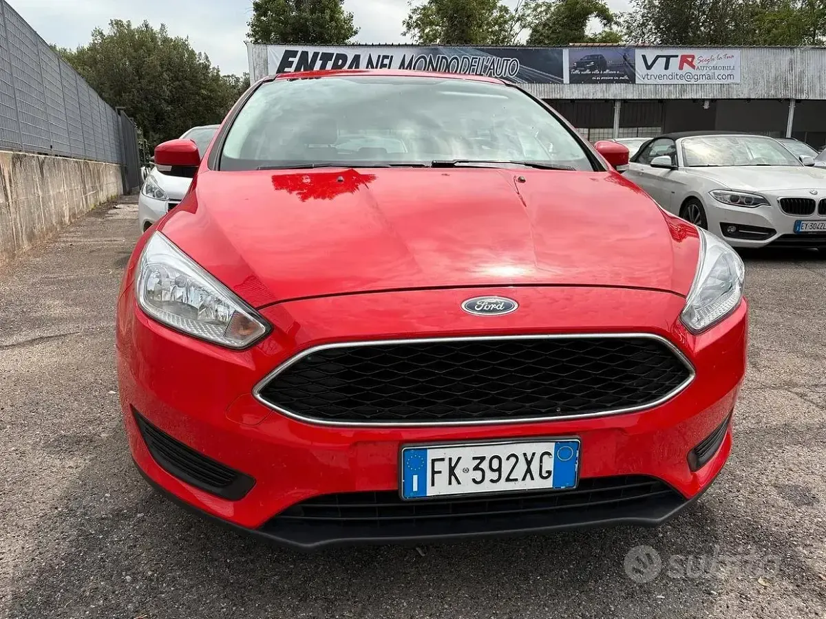 Usata Ford Focus Business Edition 101 CV (74 kW) 2017 Rosso Berlina