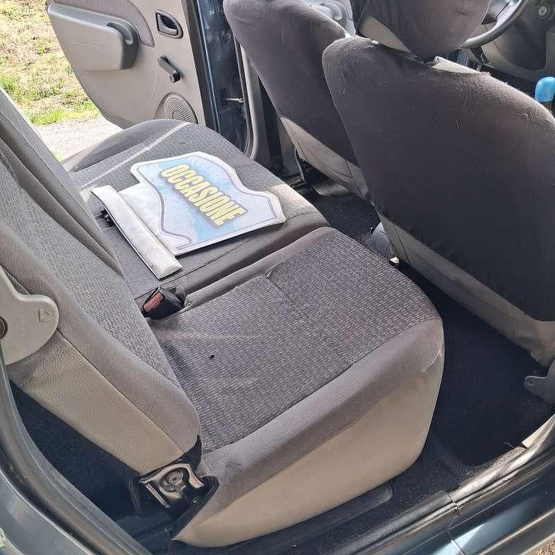 Usata Dacia Logan Lauréate 68 CV (50 kW) 2007 Berlina