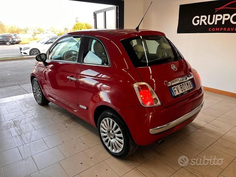 Usata Fiat 500 Lounge 85 CV (62 kW) 2019 Rosso Utilitaria