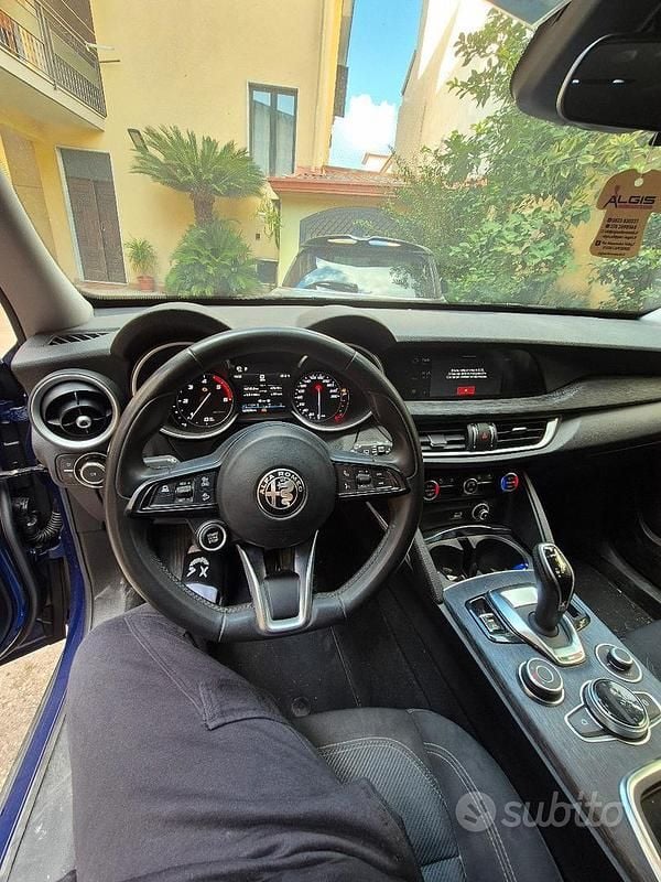 Usata Alfa Romeo Stelvio 201 CV (147 kW) 2020 Blu SUV