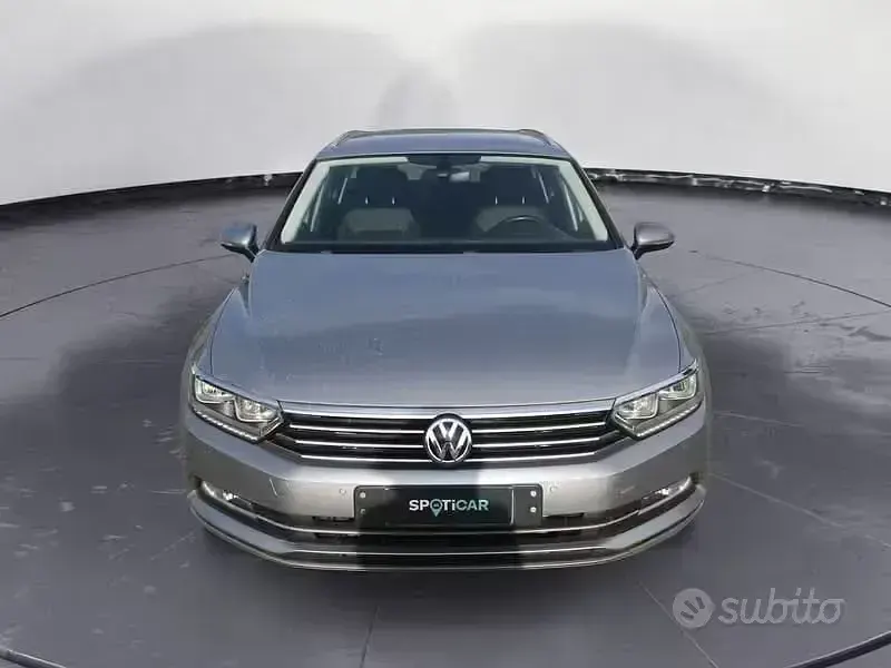 Usata VW Passat 150 CV (110 kW) 2018 Grigio Station wagon