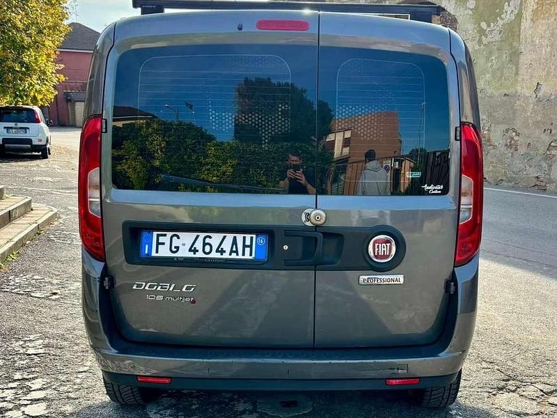 Usata Fiat Doblò Easy 105 CV (77 kW) 2016 Monovolume