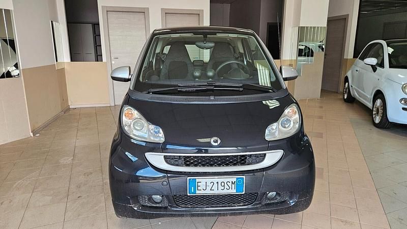 Begagnad Smart ForTwo Coupé Passion 54 HK (39 kW) 2011 Svart Sportkupé