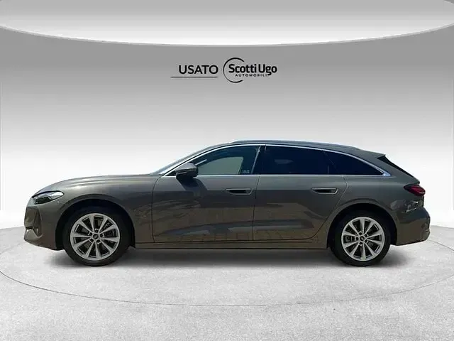 Usata Audi A5 Advanced 204 CV (150 kW) 2025 Grigio chronos metallizzato Station wagon