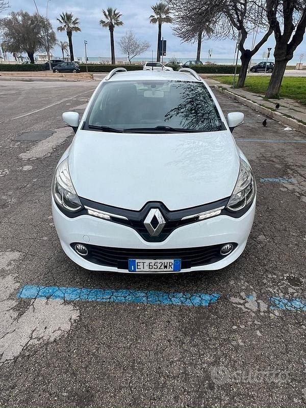 Usata Renault Clio GrandTour 75 CV (55 kW) 2014 Bianco Station wagon