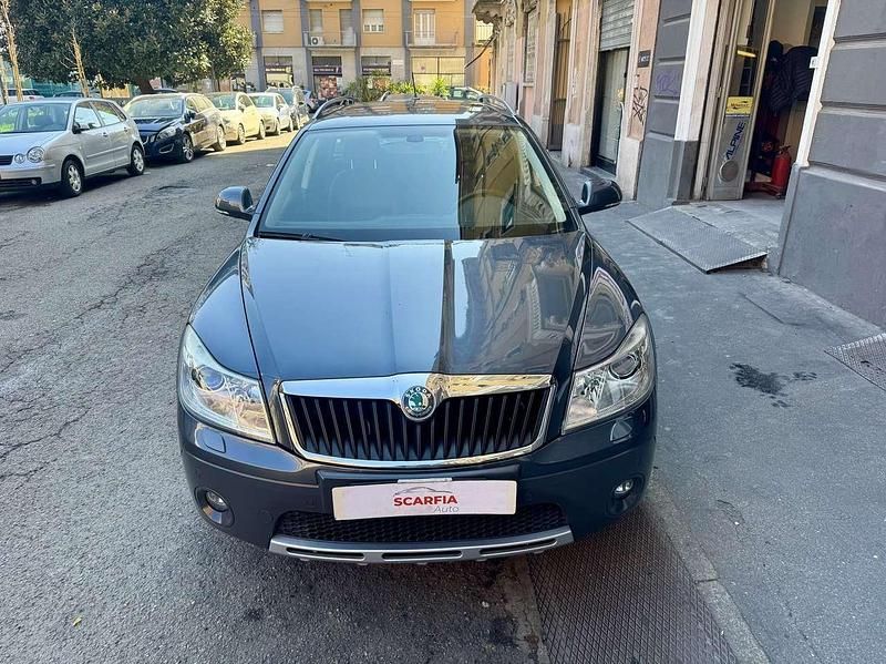 Usata Skoda Octavia Scout 4x4 160 CV (117 kW) 2009 Blu/azzurro Station wagon