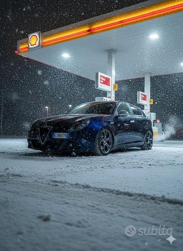 Usata Alfa Romeo Giulietta 170 CV (125 kW) 2011 Blu Berlina