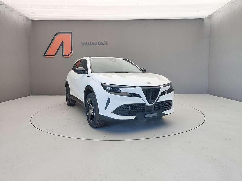 Nuova Alfa Romeo Junior Edizione Speciale 145 CV (106 kW) 2025 Grigio SUV